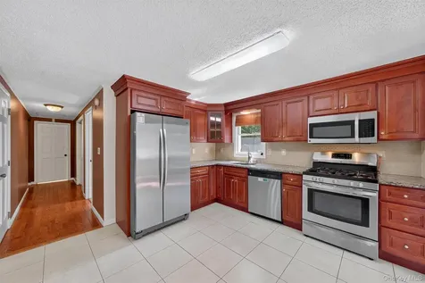 7 Kentwood Drive Carmel NY 10512