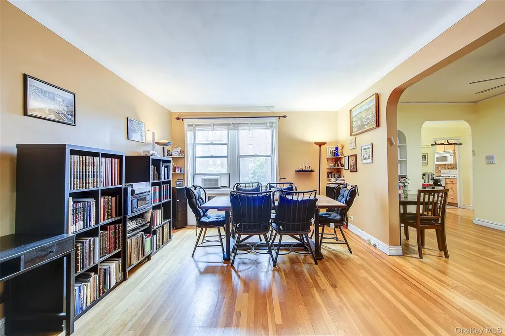 118-11 84th Avenue Kew Gardens NY 11415