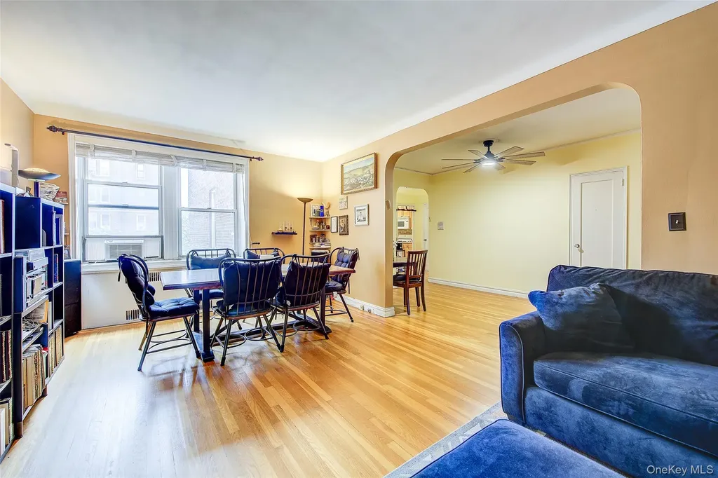 118-11 84th Avenue Kew Gardens NY 11415