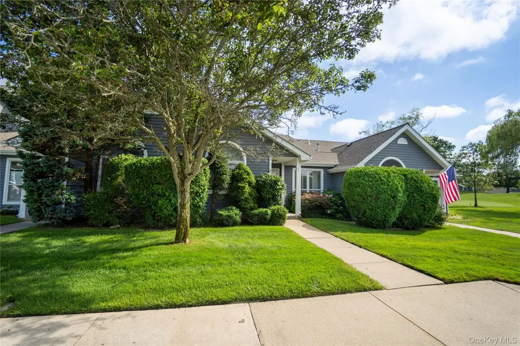 763 Spring Lake Drive Middle Island NY 11953