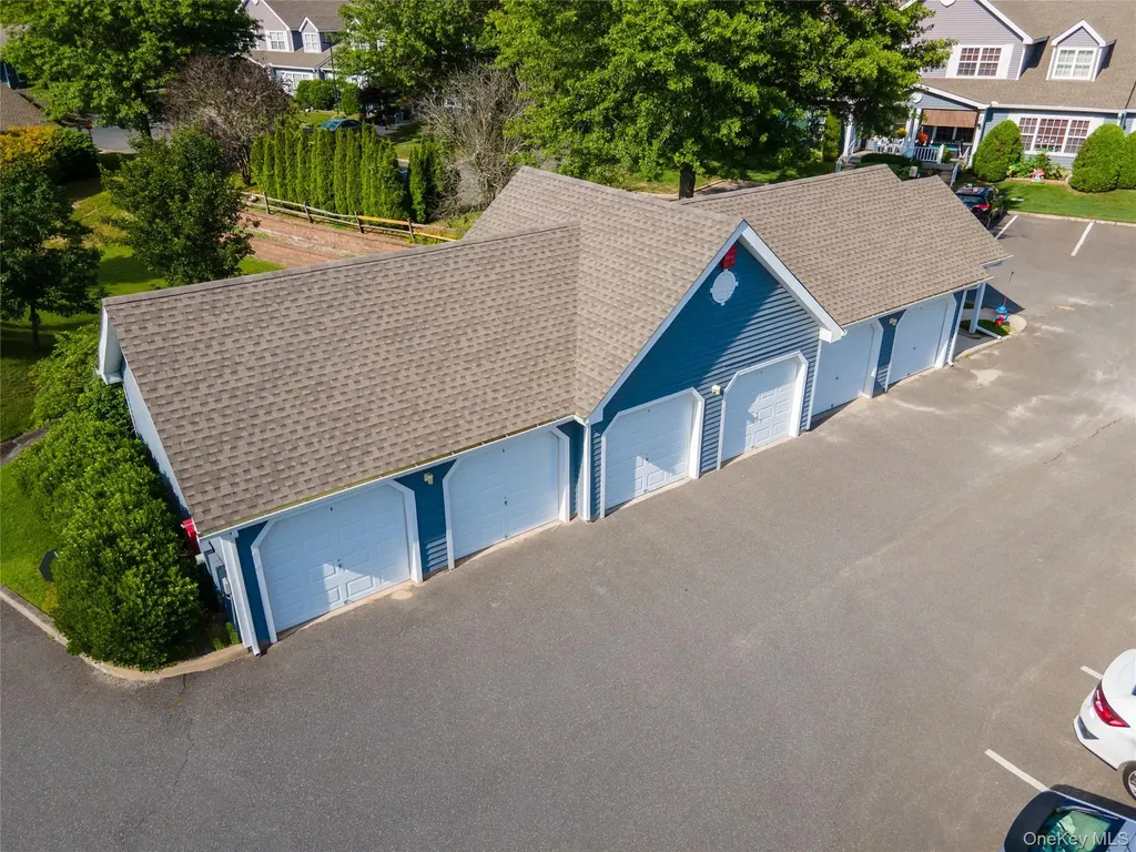 763 Spring Lake Drive Middle Island NY 11953
