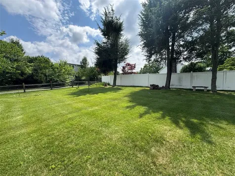 11 Knollcrest Drive New Fairfield CT 06812