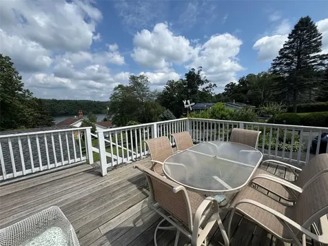 11 Knollcrest Drive New Fairfield CT 06812