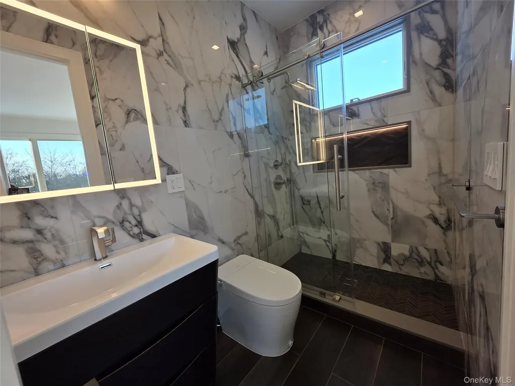 65 Page Lane Westbury NY 11590