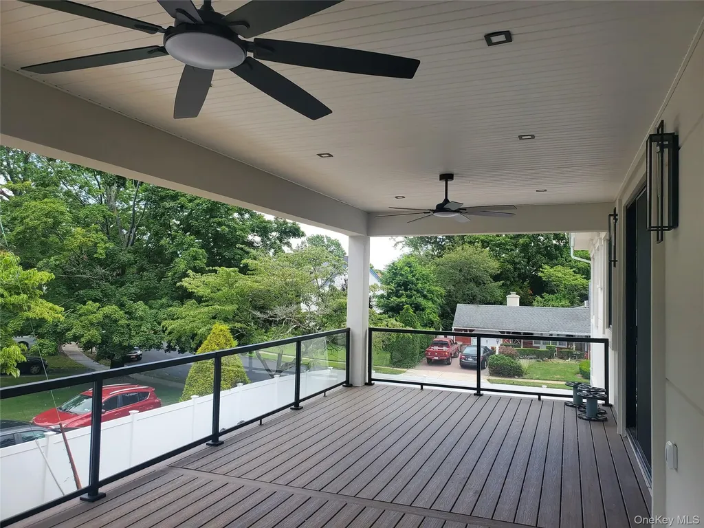65 Page Lane Westbury NY 11590
