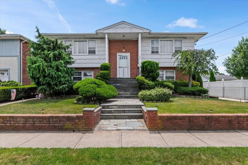 227 Randall Avenue Lawrence NY 11559