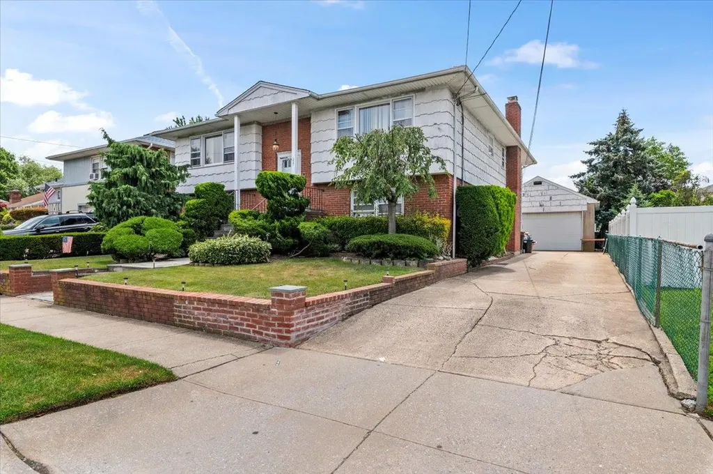 227 Randall Avenue Lawrence NY 11559