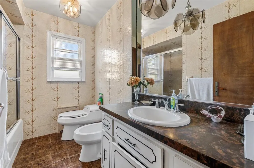 227 Randall Avenue Lawrence NY 11559