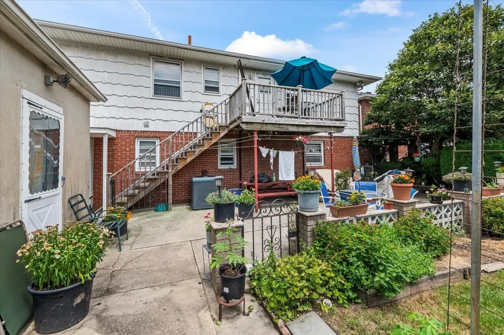 227 Randall Avenue Lawrence NY 11559