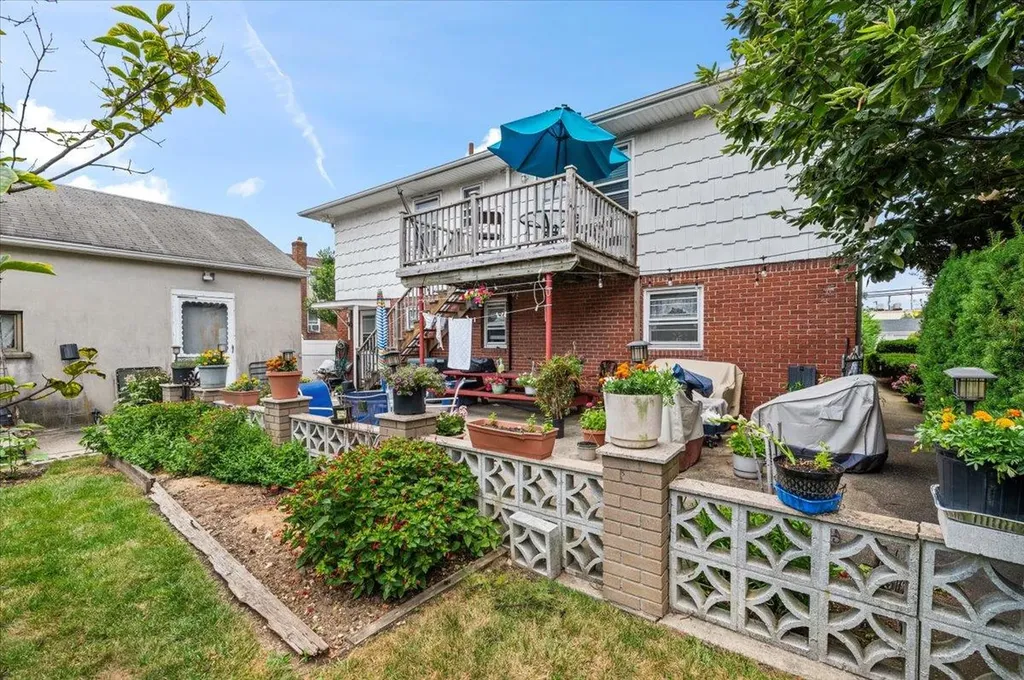 227 Randall Avenue Lawrence NY 11559