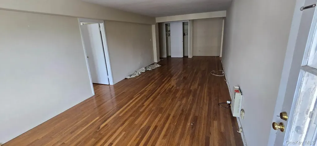 24120 Northern Boulevard Douglaston NY 11362