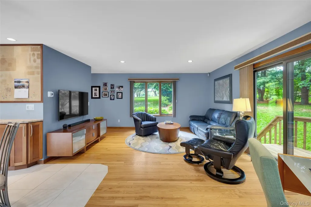 3 Farese Way Amawalk NY 10501