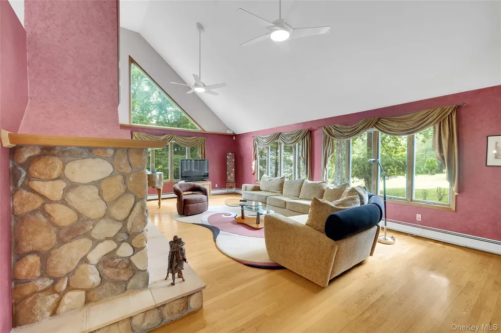 3 Farese Way Amawalk NY 10501