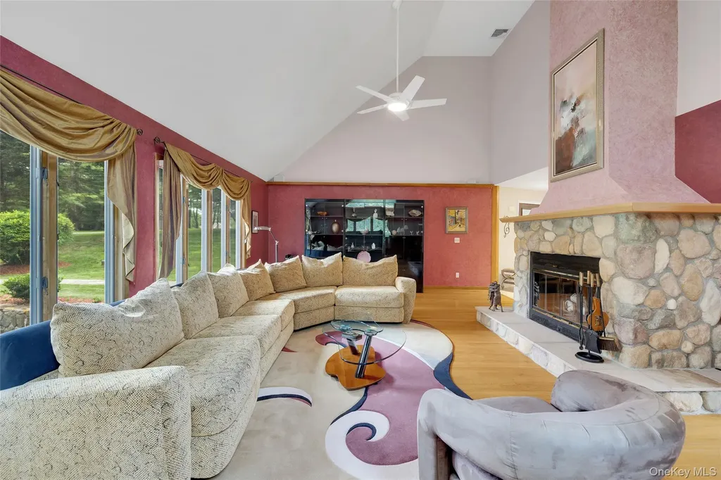 3 Farese Way Amawalk NY 10501
