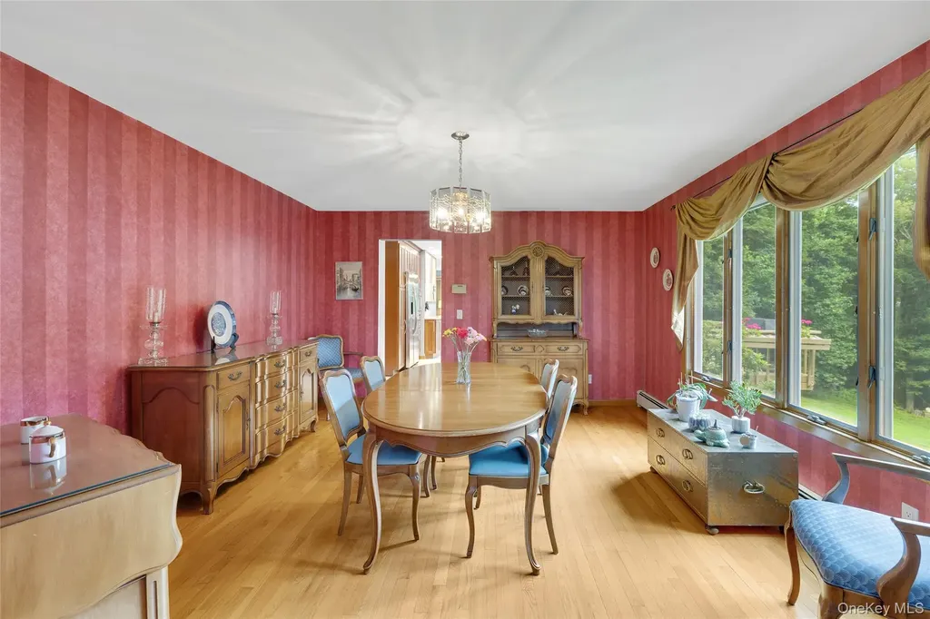 3 Farese Way Amawalk NY 10501