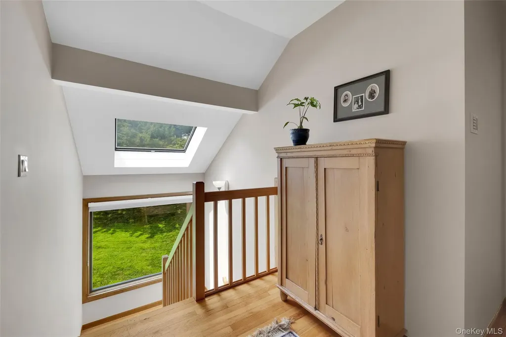 3 Farese Way Amawalk NY 10501