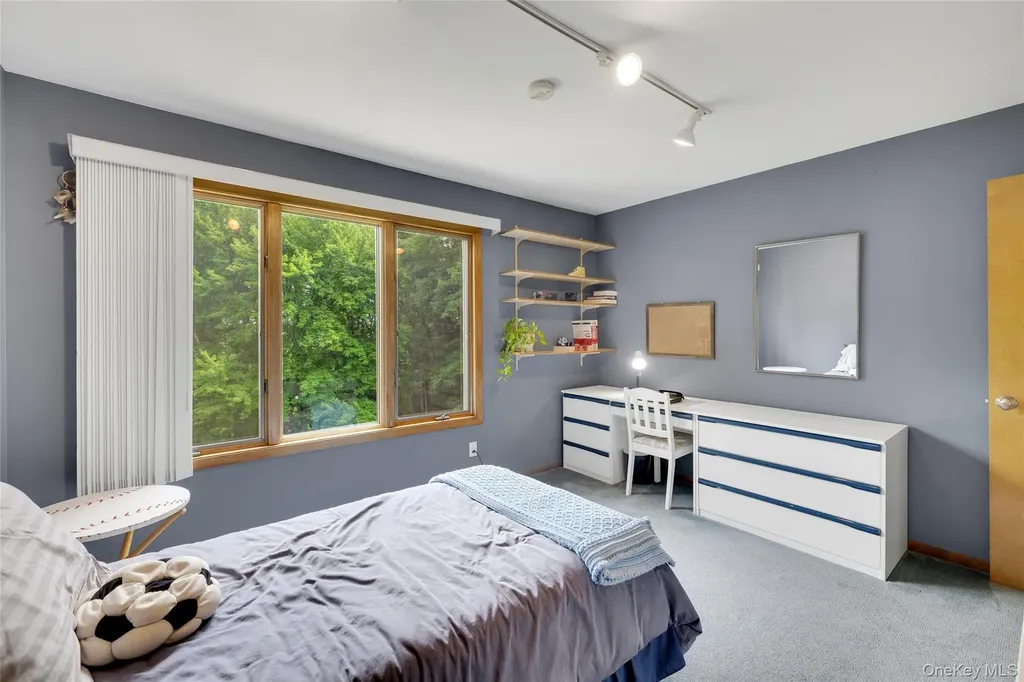 3 Farese Way Amawalk NY 10501