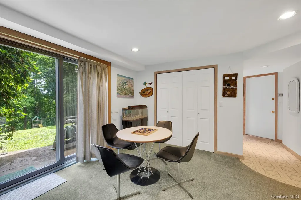 3 Farese Way Amawalk NY 10501