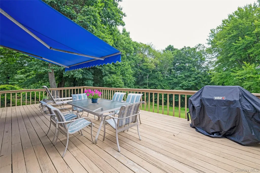 3 Farese Way Amawalk NY 10501