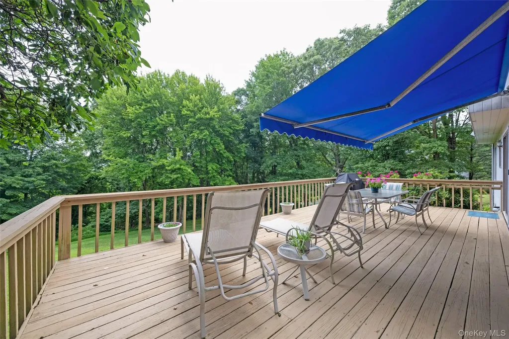 3 Farese Way Amawalk NY 10501