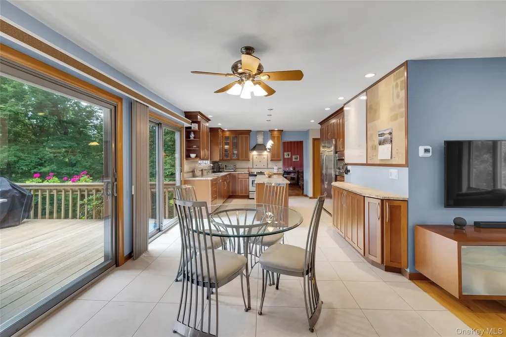 3 Farese Way Amawalk NY 10501