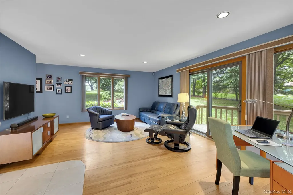 3 Farese Way Amawalk NY 10501