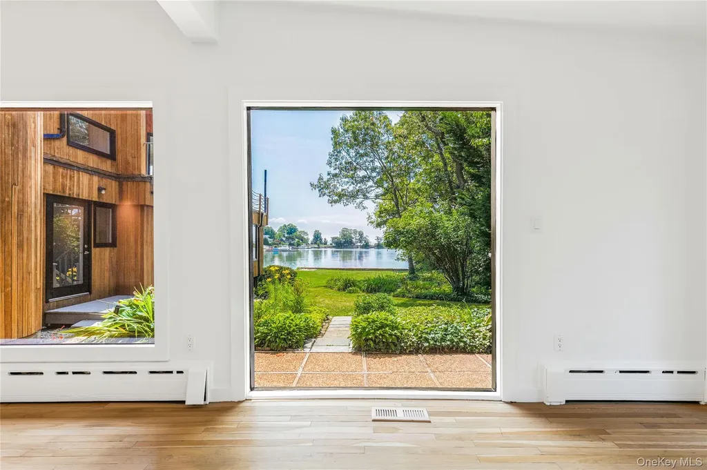 1160 Greacen Point Road Mamaroneck NY 10543