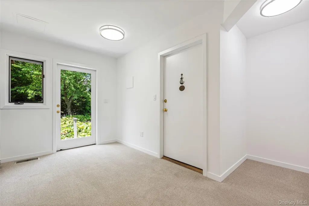 1160 Greacen Point Road Mamaroneck NY 10543