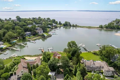 1160 Greacen Point Road Mamaroneck NY 10543