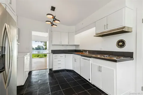 1160 Greacen Point Road Mamaroneck NY 10543