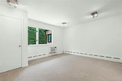 1160 Greacen Point Road Mamaroneck NY 10543