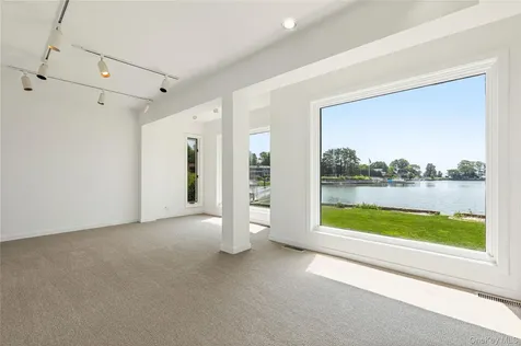 1160 Greacen Point Road Mamaroneck NY 10543