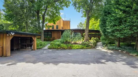 1160 Greacen Point Road Mamaroneck NY 10543