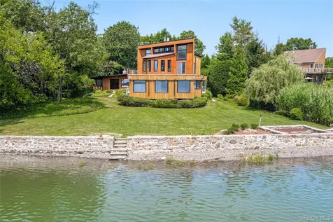 1160 Greacen Point Road Mamaroneck NY 10543