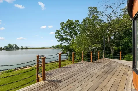 1160 Greacen Point Road Mamaroneck NY 10543