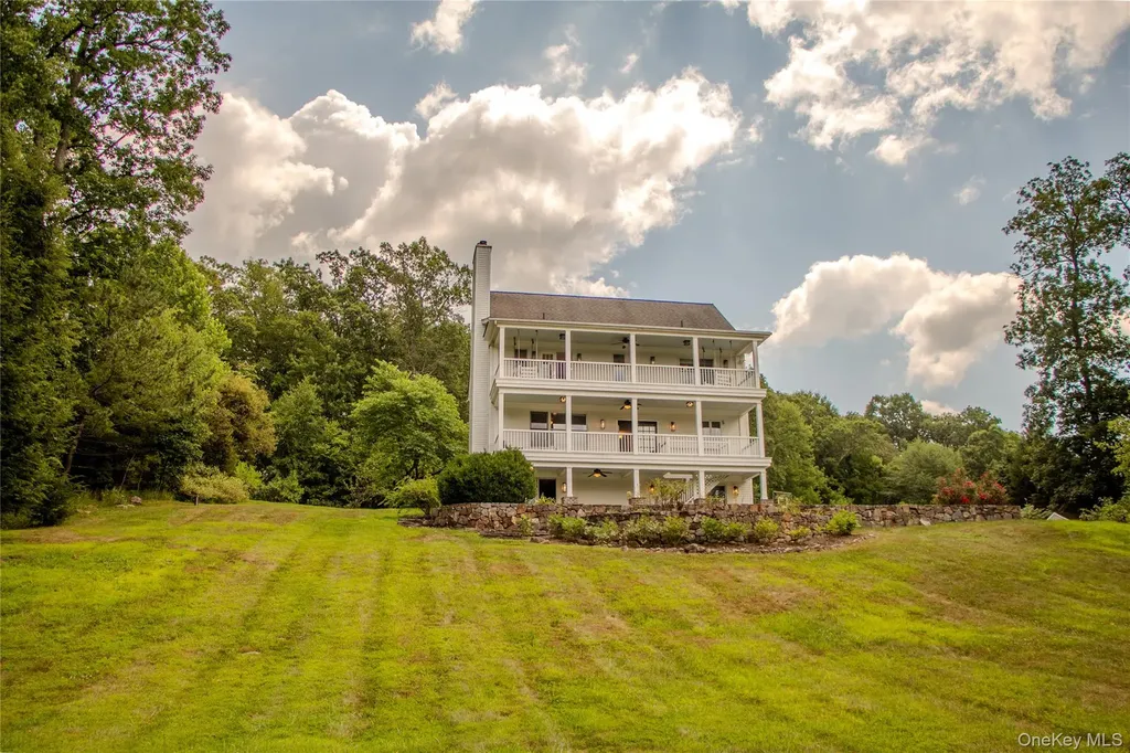 14 Ledge Rock Court Garrison NY 10524