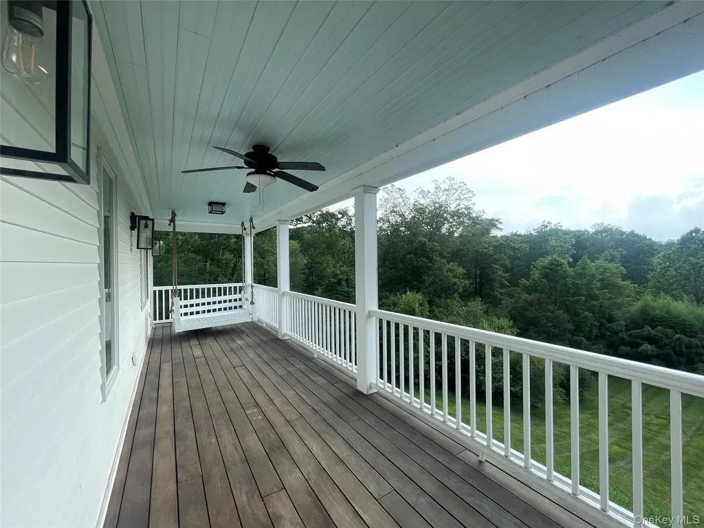 14 Ledge Rock Court Garrison NY 10524
