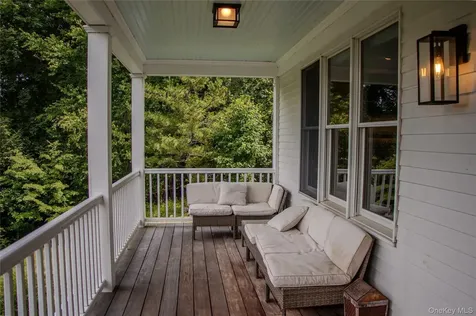 14 Ledge Rock Court Garrison NY 10524