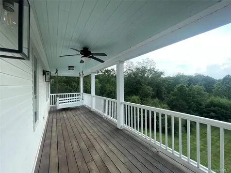 14 Ledge Rock Court Garrison NY 10524