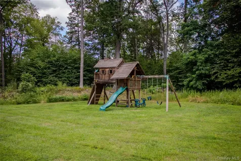 14 Ledge Rock Court Garrison NY 10524