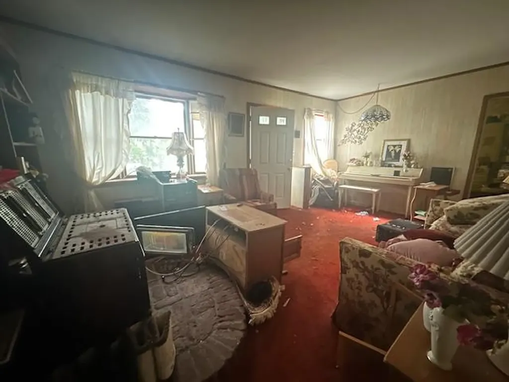 77 Spar Drive Mastic Beach NY 11951