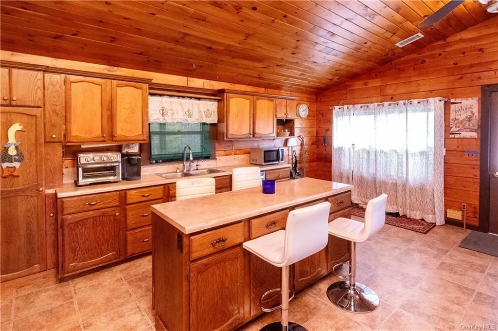 9 Low Road Wallkill NY 12589