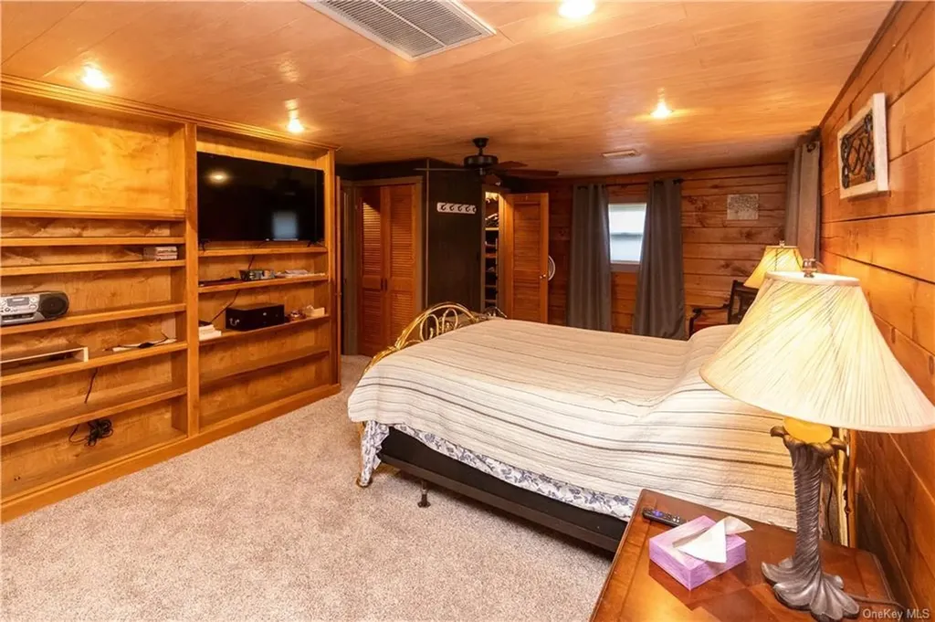 9 Low Road Wallkill NY 12589