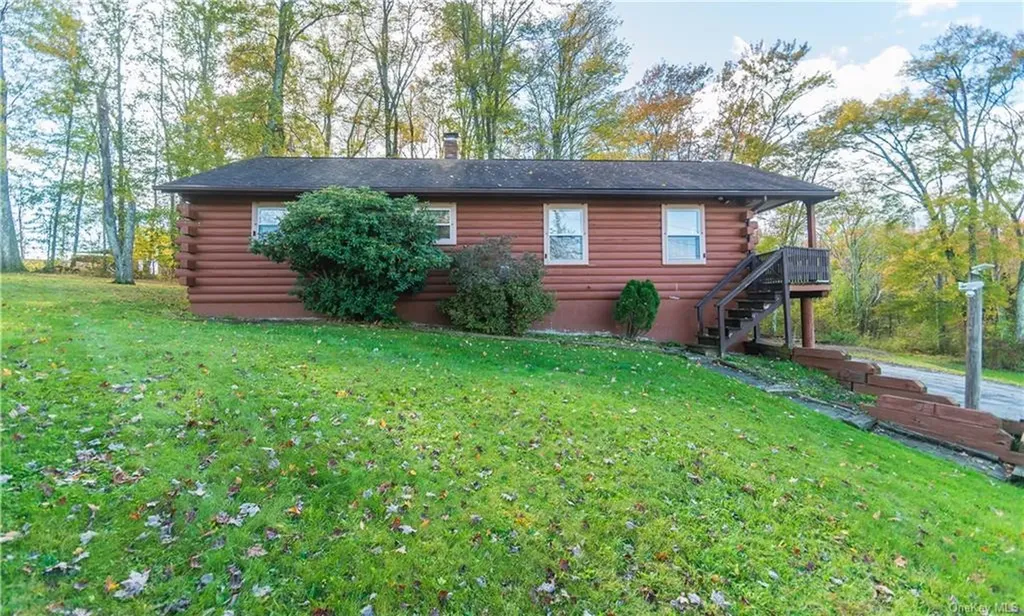 9 Low Road Wallkill NY 12589