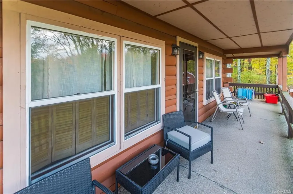 9 Low Road Wallkill NY 12589