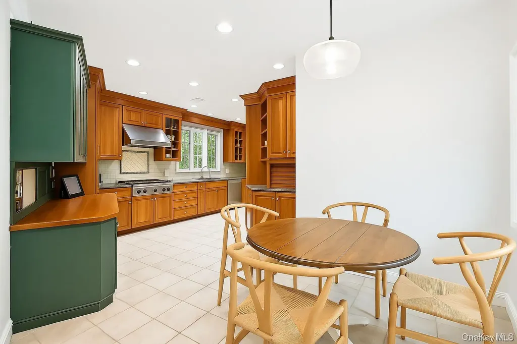 4 Villa Lane Larchmont NY 10538
