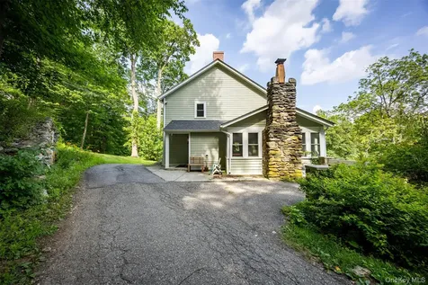 401 Woodmont Road Hopewell Junction NY 12533