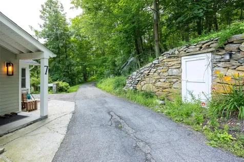 401 Woodmont Road Hopewell Junction NY 12533