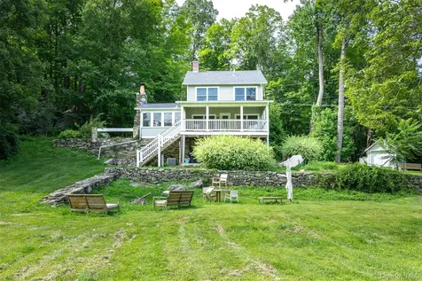 401 Woodmont Road Hopewell Junction NY 12533