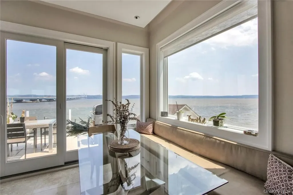 74 River Road Nyack NY 10960